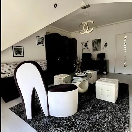 Retro Haven In *